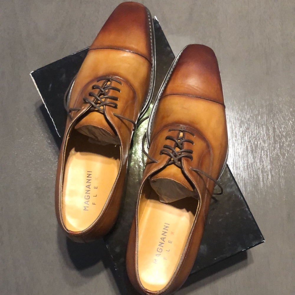 Magnanni burnished toe cap Oxford - Picture 2 of 2